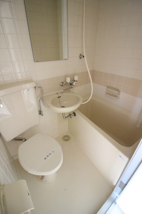 センチュリ－ハイツ三徳の物件内観写真