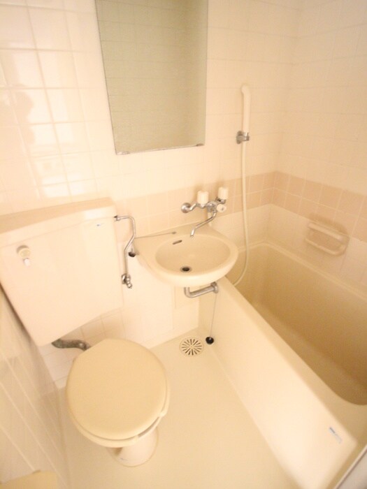 センチュリ－ハイツ三徳の物件内観写真