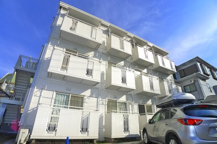 神明マンションの物件外観写真