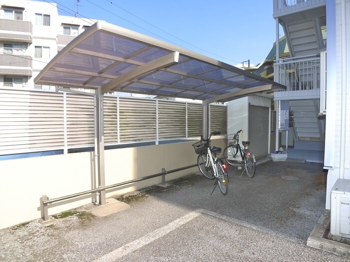 神明マンションの物件外観写真