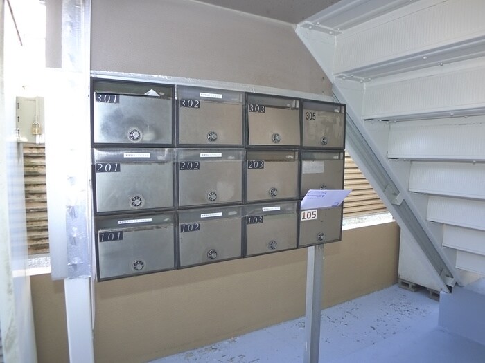 神明マンションの物件外観写真