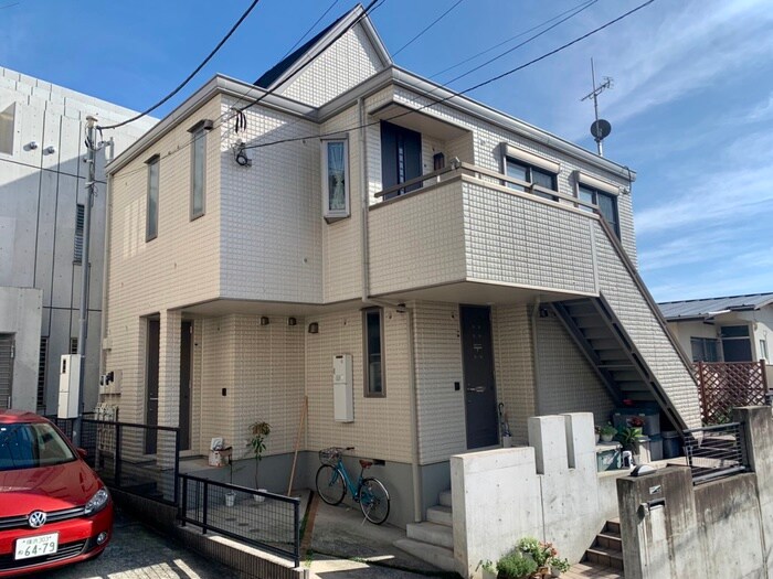 フルールの物件外観写真