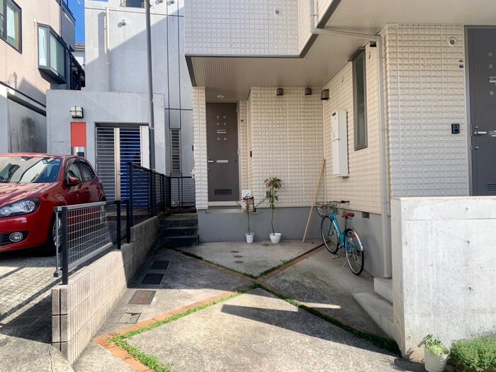 フルールの物件外観写真