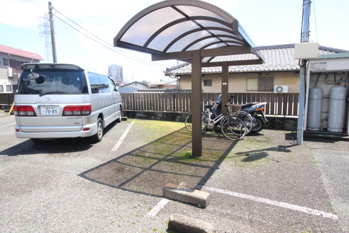 メゾンファミ―ルＤの物件外観写真