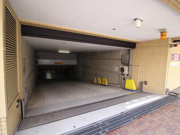 レジディア六本木檜町公園の物件外観写真