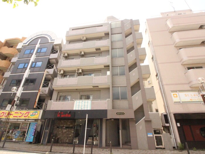 西川ビルの物件外観写真