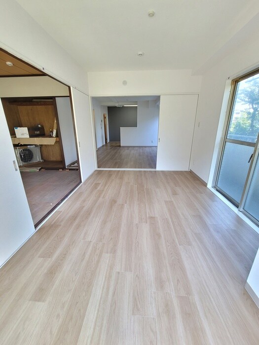 ホワイトシャトレ－の物件内観写真