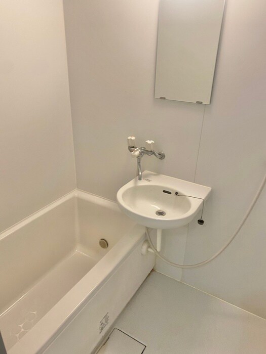 ホワイトシャトレ－の物件内観写真