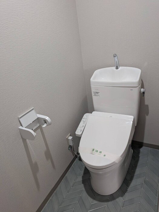 ホワイトシャトレ－の物件内観写真