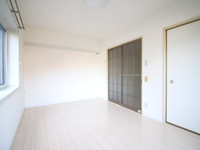 ヒルサイド夢見ヶ崎の物件内観写真