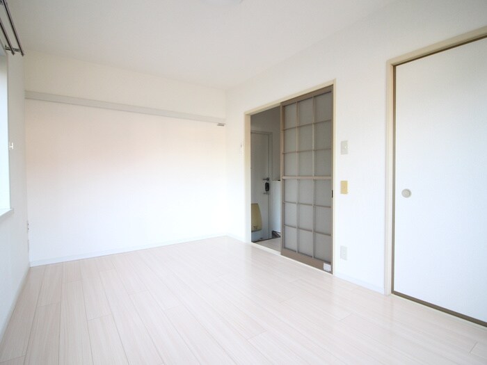 ヒルサイド夢見ヶ崎の物件内観写真