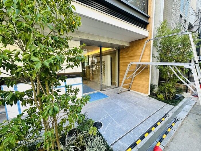 イプセ日本橋の物件外観写真