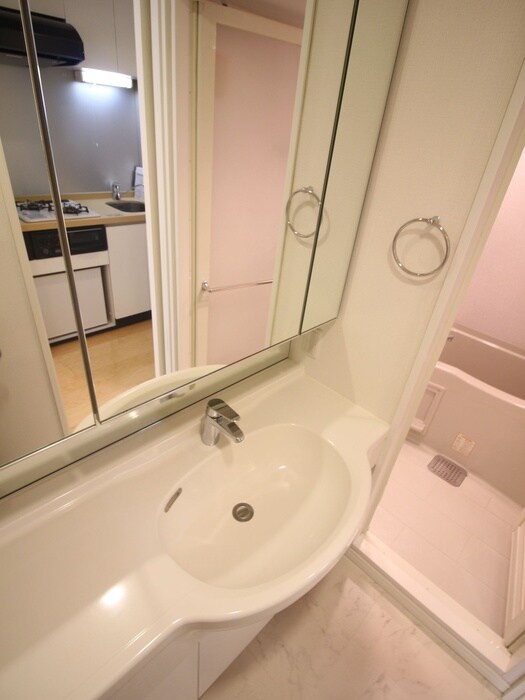 レジディア新宿イ－ストⅡの物件内観写真