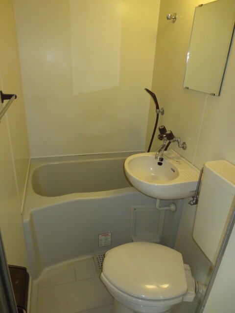 河田町モンプチの物件内観写真