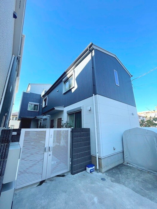 フランフロント大宮の物件外観写真