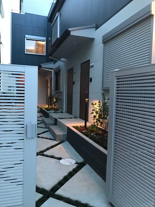 フランフロント大宮の物件外観写真