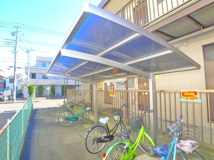 ハイツ服部の物件外観写真