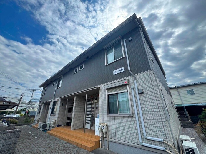 アヴェニールの物件外観写真