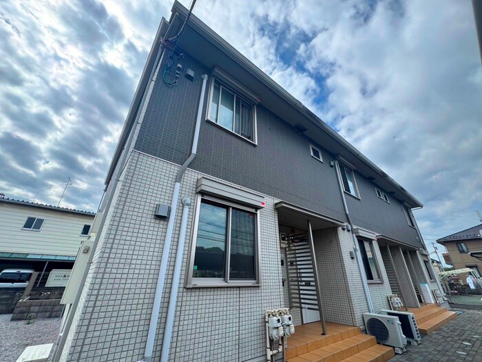 アヴェニールの物件外観写真