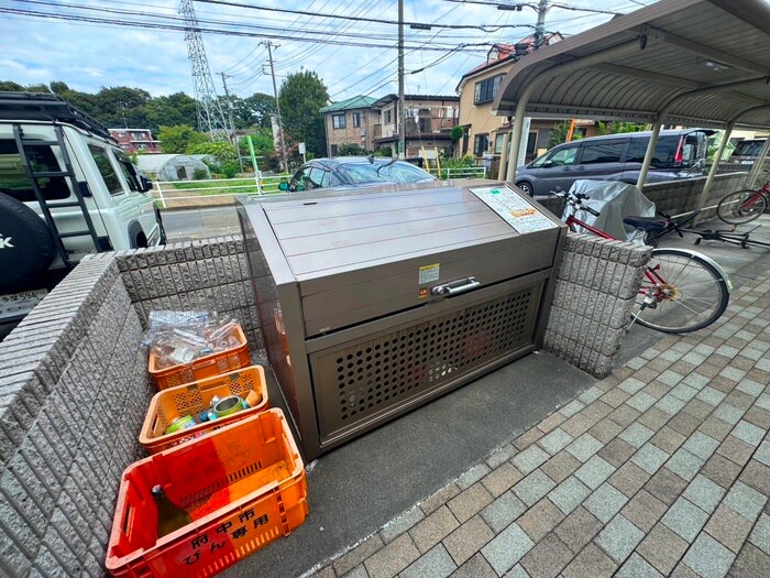 アヴェニールの物件外観写真