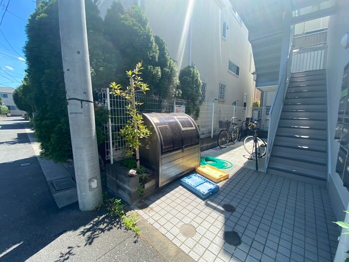 ライフ・コ－ト下井草Ⅲの物件外観写真