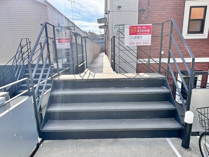 アザ－レ・キュリオス長津田Ｂ棟の物件外観写真