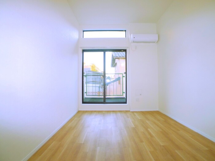 chalet+東中山の物件内観写真