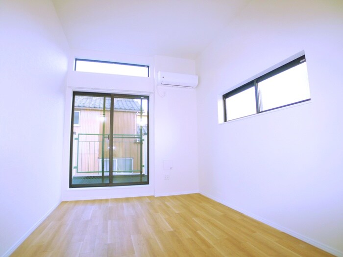 chalet+東中山の物件内観写真