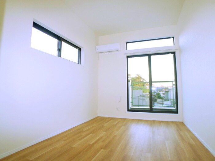 chalet+東中山の物件内観写真