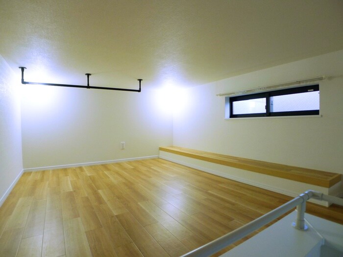 chalet+東中山の物件内観写真