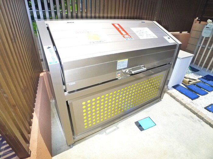 ＲＯＥＬＬの物件外観写真