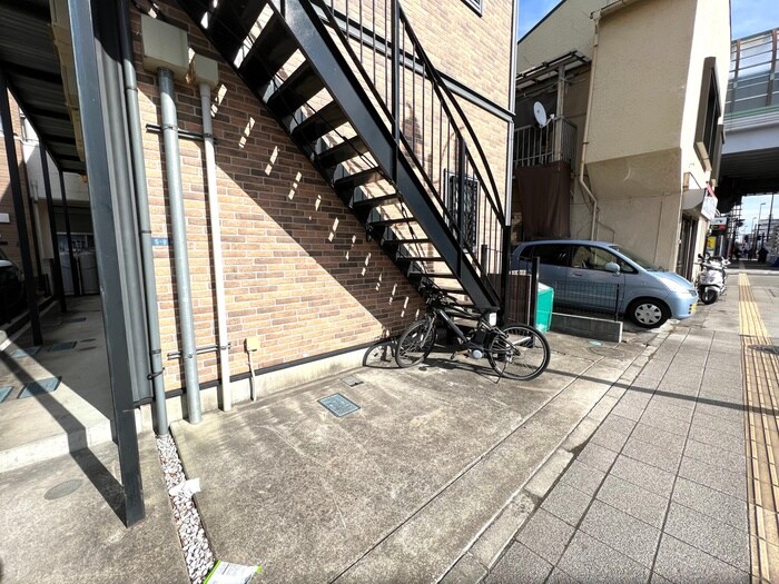 ＢＲＩＣＫＳの物件外観写真