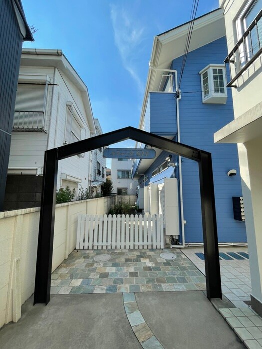 ルシェ－ルＯＪＩの物件外観写真