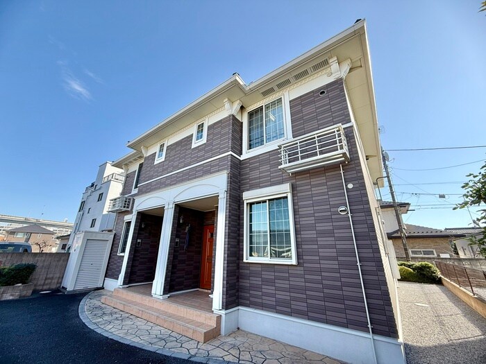 ラ・ディウーの物件外観写真