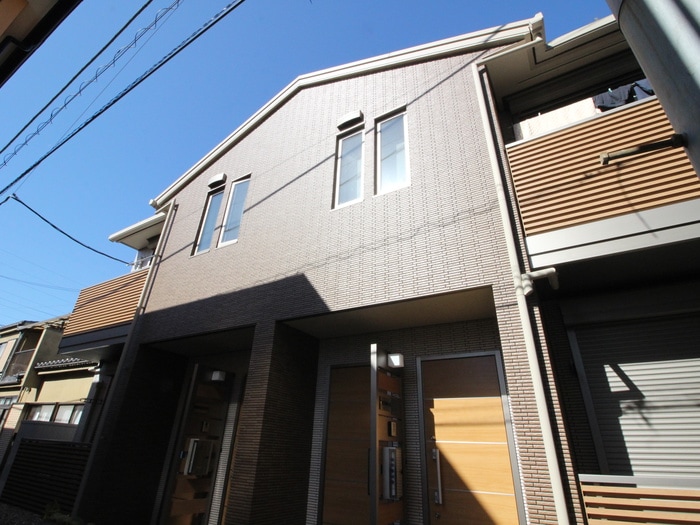 オリーアルカジックの物件外観写真