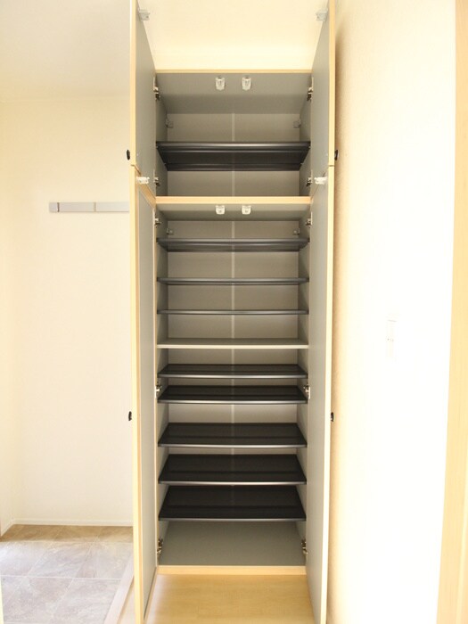 オリーアルカジックの物件内観写真