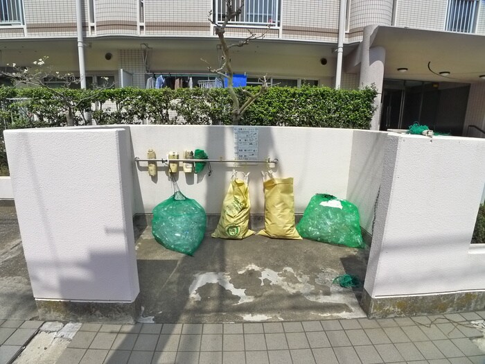 コーポレート西船橋の物件外観写真