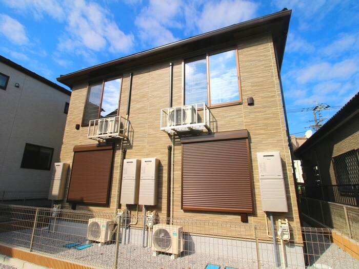 アヴァンセの物件外観写真