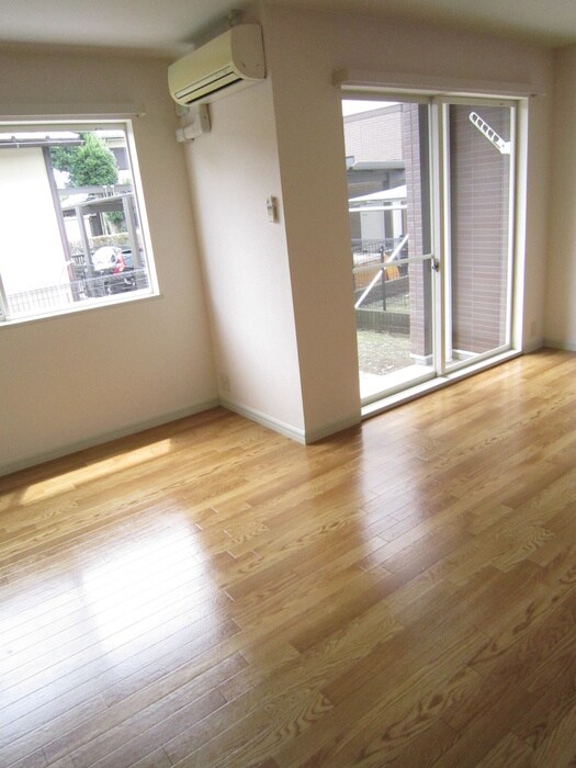 クライン・ブルーメの物件内観写真