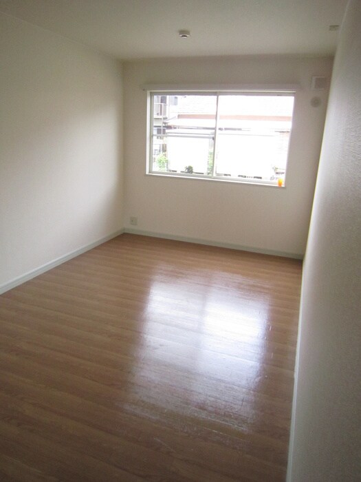 クライン・ブルーメの物件内観写真