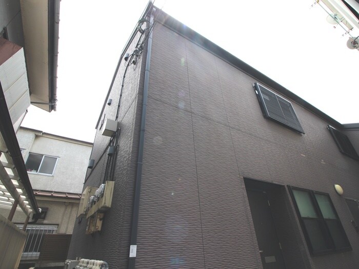 メゾンJフォーレの物件外観写真