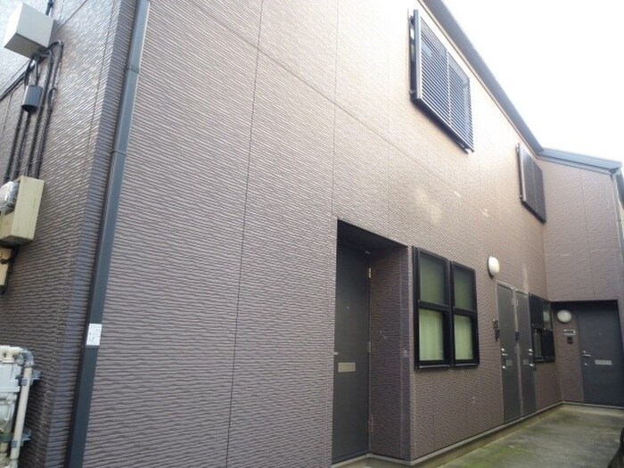 メゾンJフォーレの物件外観写真