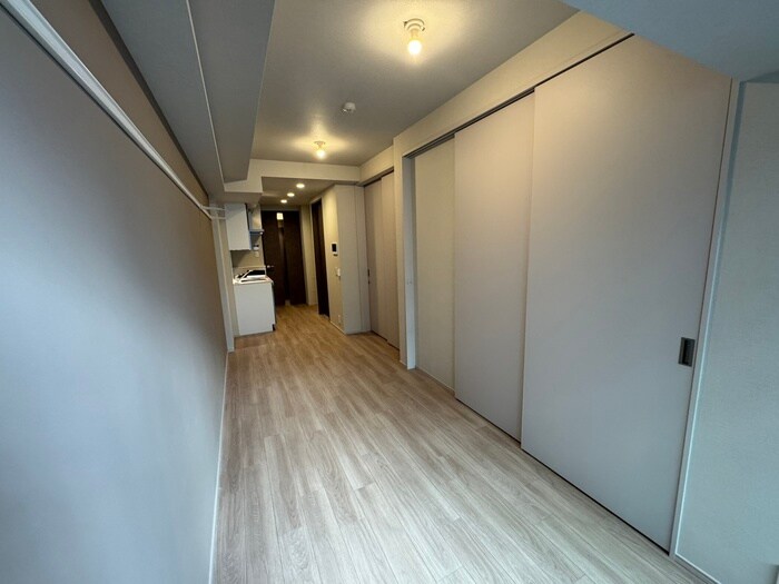 ﾌﾟﾗｳﾄﾞﾌﾗｯﾄ三越前ｲｰｽﾄの物件内観写真