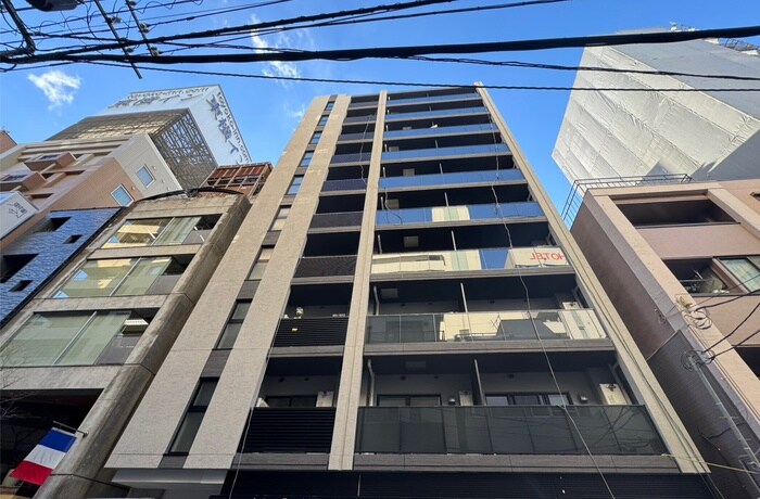 ﾌﾟﾗｳﾄﾞﾌﾗｯﾄ三越前ｲｰｽﾄの物件外観写真