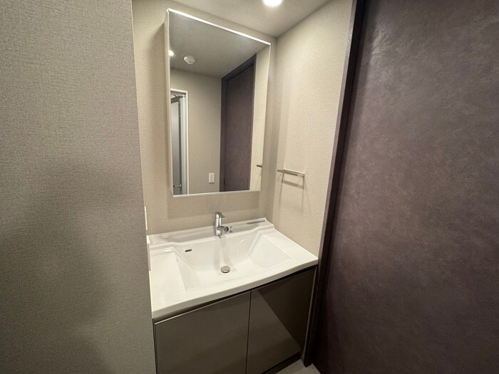 ﾌﾟﾗｳﾄﾞﾌﾗｯﾄ三越前ｲｰｽﾄの物件内観写真