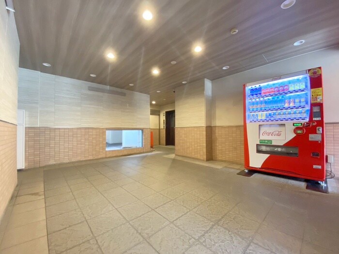 スカ－ル千葉みなとの物件外観写真