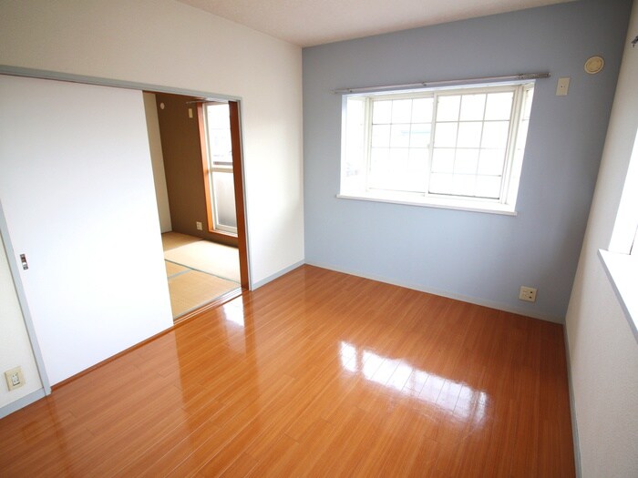 シャトー新井の物件内観写真