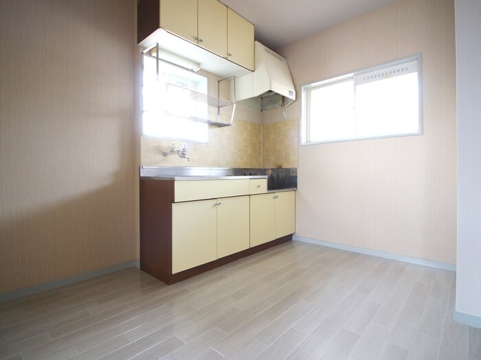 シャトー新井の物件内観写真