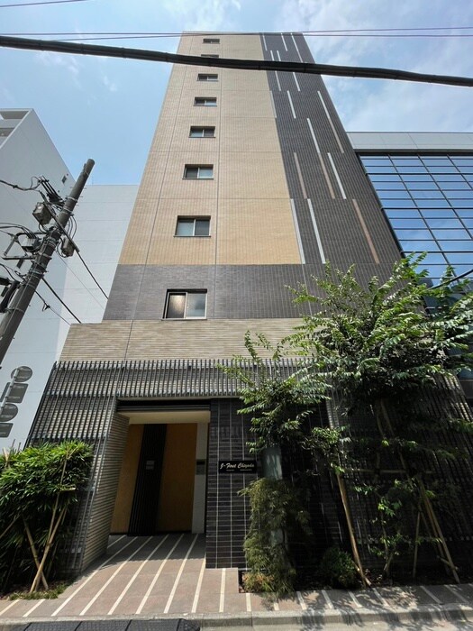 Ｊ－ＦＩＲＳＴ　ＣＨＩＹＯＤＡの物件外観写真