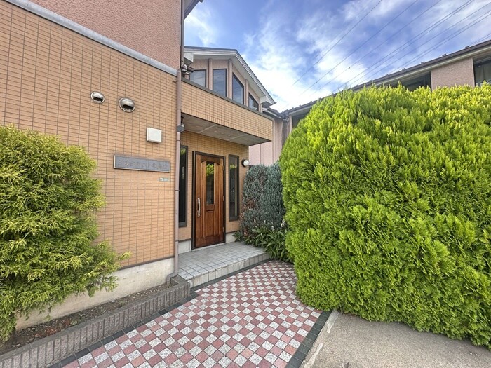 ソルクレスト北烏山の物件外観写真